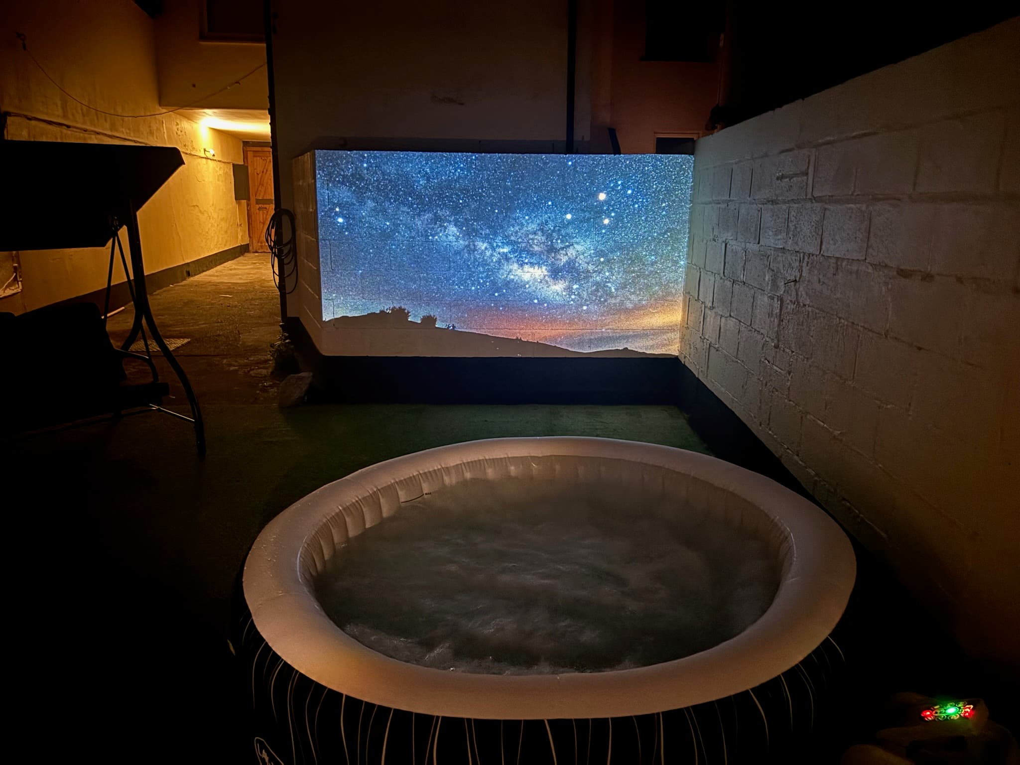 Hidden Gem w/Cinema Hot Tub